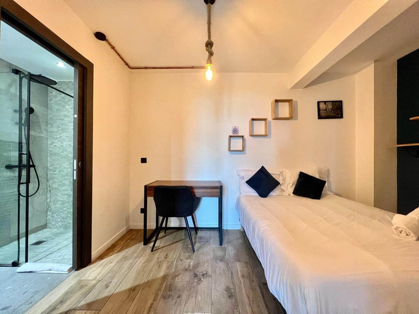 Sea And Mountain Views From Your Rooftop ! Saint-Laurent-du-Var Extérieur photo